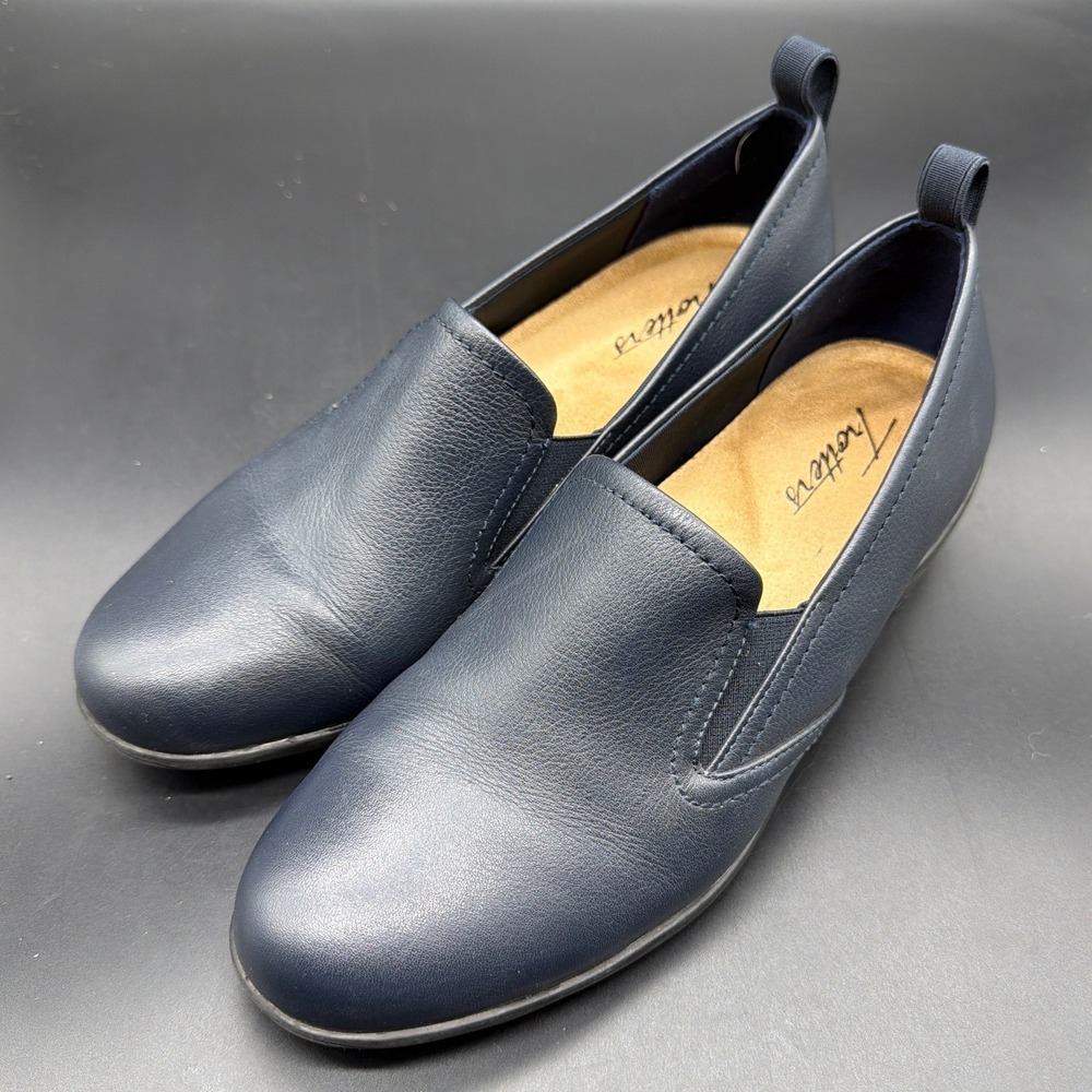 Trotters Navy Blue Leather Slip On Loafers Low Block Heel T2065-400 Womens 7M